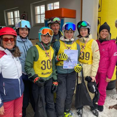 Siegerteam Elisabethinum Skicross Oberstufe Weiblich