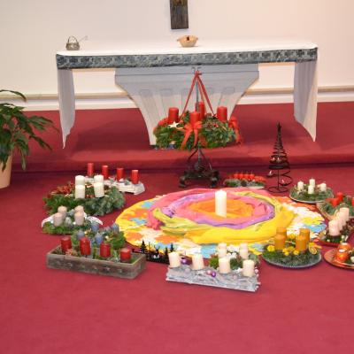 Adventkranzsegnung am Elisabethinum