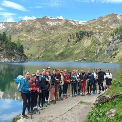 2. Jahrgang des Elisabethinums auf erlebnisreicher Well & Active-Exkursion